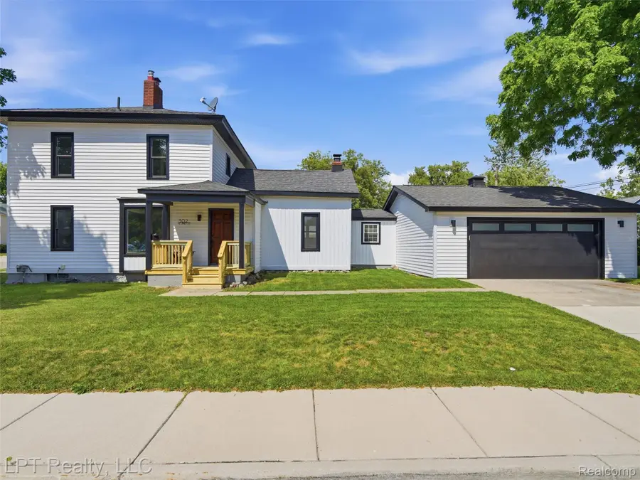 302 N 2nd Street, Brighton, MI 48116 - #2