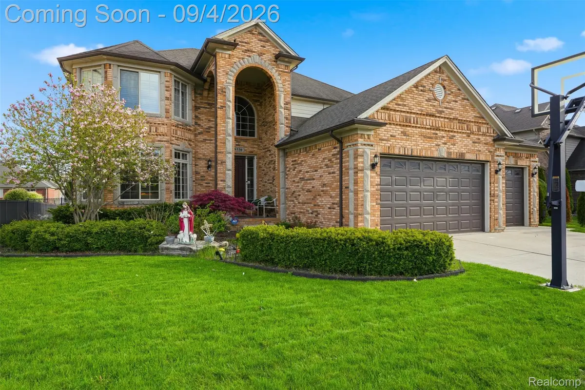 19330 Middle Branch Drive, Macomb, MI 48044 - #1
