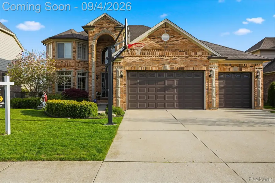 19330 Middle Branch Drive, Macomb, MI 48044 - #2