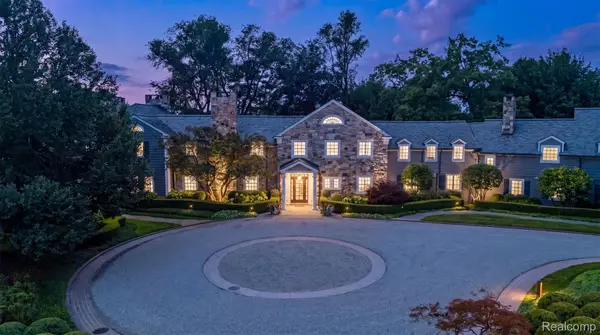 2600 Turtle Lake Drive, BloomfieldHills, MI 48302