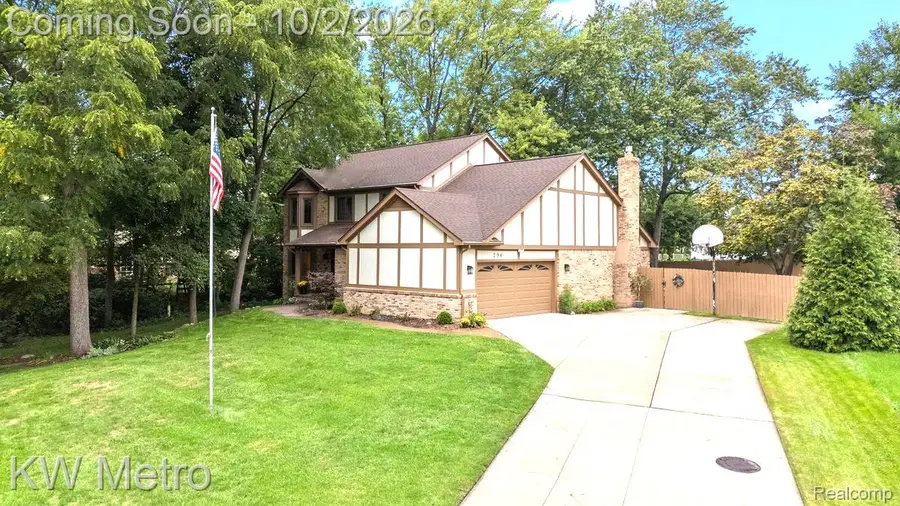 294 Miracle Drive, Troy, MI 48084 - #2
