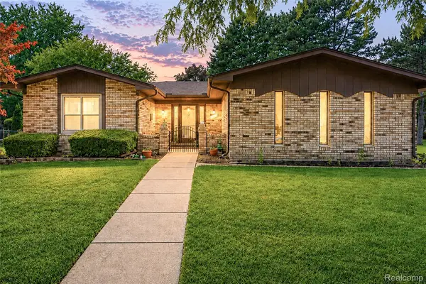 7339 Parkway Court, Canton, MI 48187