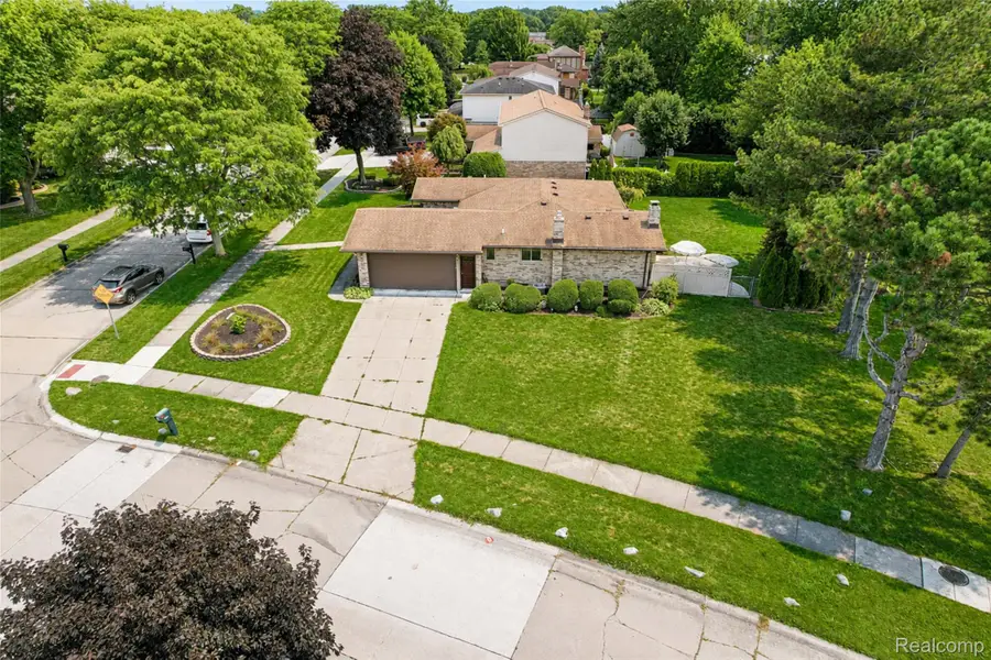 7339 Parkway Court, Canton, MI 48187 - #3