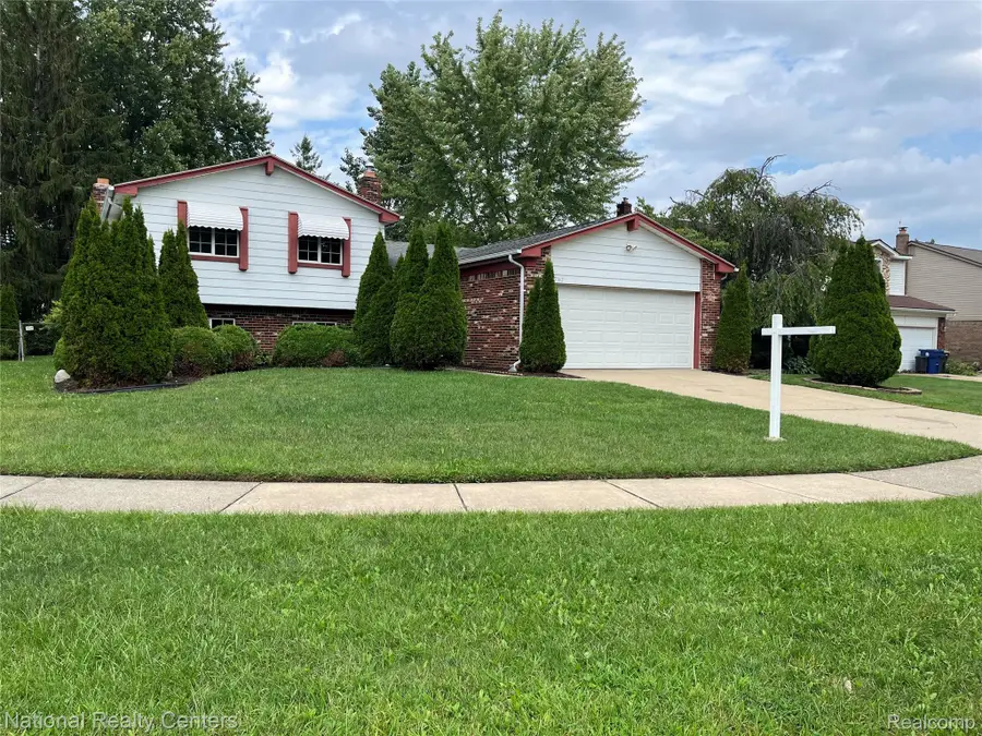 45162 Forest Trail Drive, Canton, MI 48187 - #2