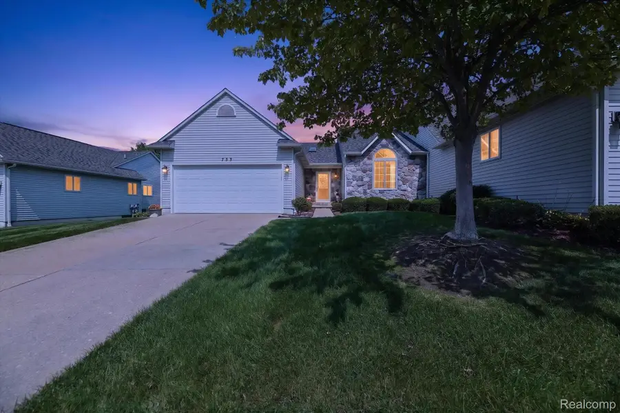 753 Challenging Trail, South Lyon, MI 48178 - #2