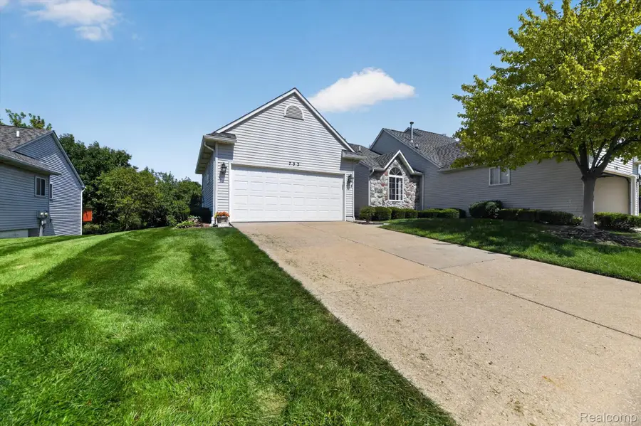 753 Challenging Trail, South Lyon, MI 48178 - #3