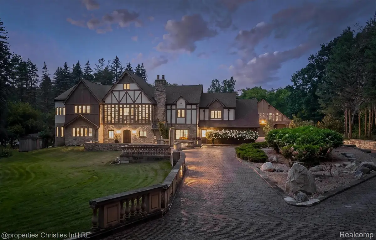 1540 Mill Race, Rochester Hills, MI 48306 - #1