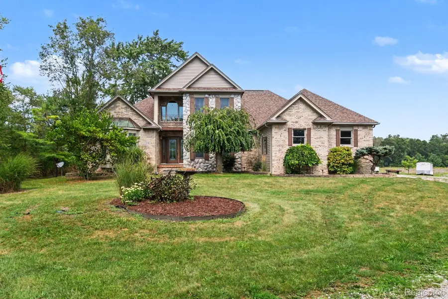 27800 Van Horn Road, New Boston, MI 48164 - #2