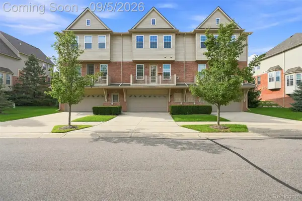 56685 Long Island Drive, Shelby, MI 48316