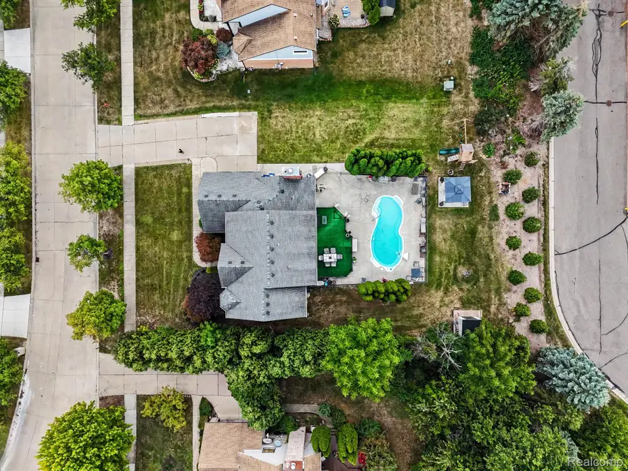 214 Robert Court, Canton, MI 48188 - #3