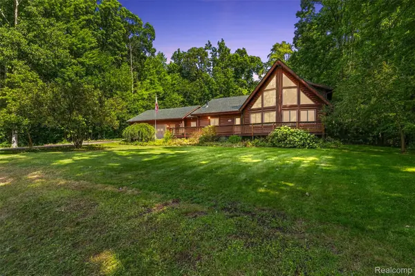8340 Nichols Road, Flushing, MI 48433