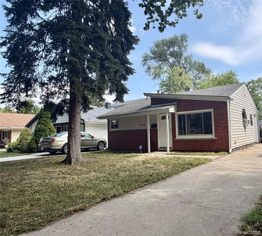 7903 Dudley Street, Taylor, MI 48180 - #2