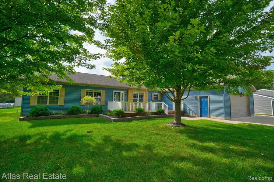 1168 S Vassar Road, Burton, MI 48509 - #2