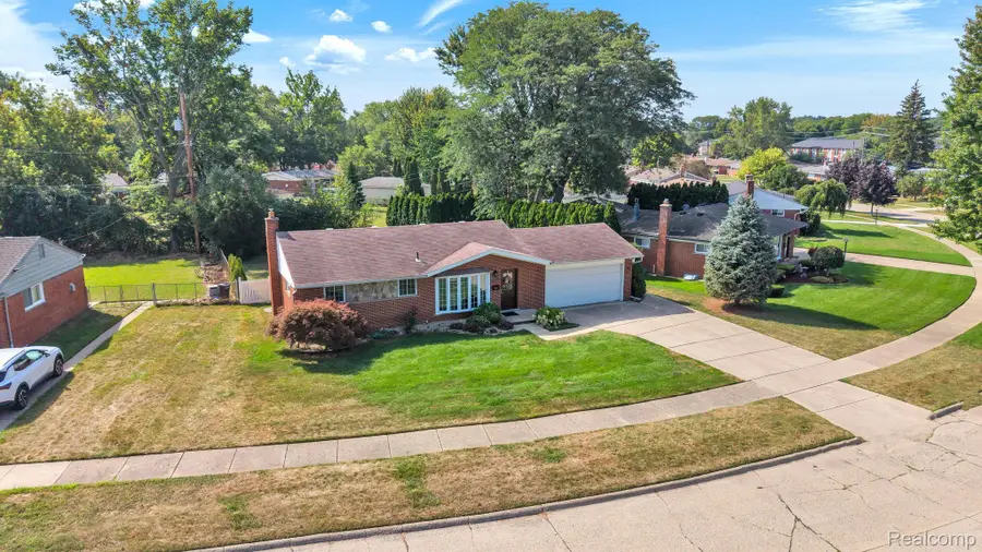 26931 Van Buren Road, Dearborn Heights, MI 48127 - #3