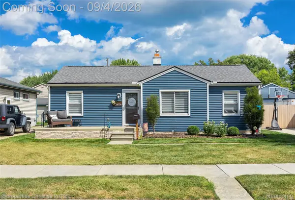 28036 Larchmont Street, StClairShores, MI 48081