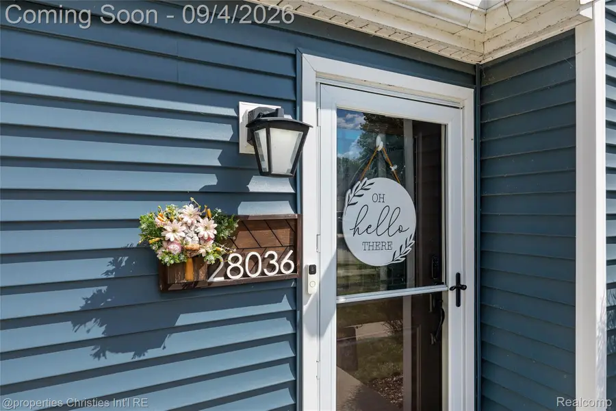 28036 Larchmont Street, Saint Clair Shores, MI 48081 - #3