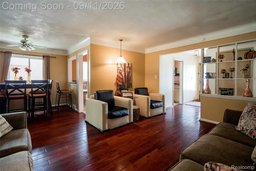 24031 Seneca Street, Oak Park, MI 48237 - #3