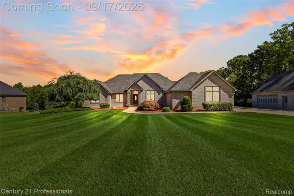5669 Spruce Trail, Almont, MI 48003