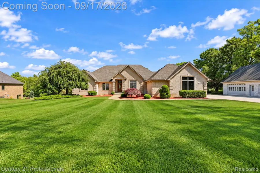 5669 Spruce Trail, Almont, MI 48003 - #2
