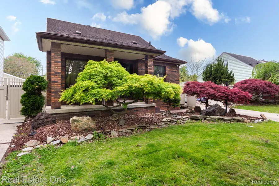 1977 Markese Avenue, Lincoln Park, MI 48146 - #2