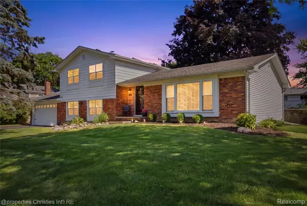 5569 Tadworth Place, WestBloomfield, MI 48322