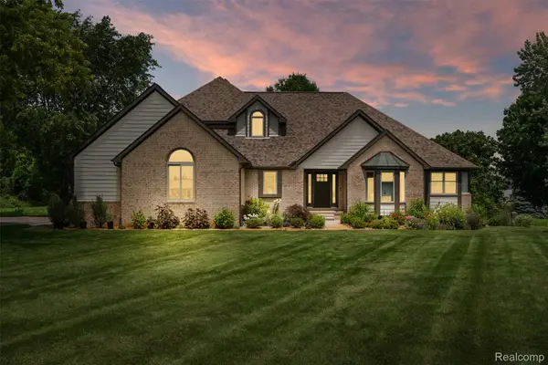 55550 Lee Road, NewHudson, MI 48165