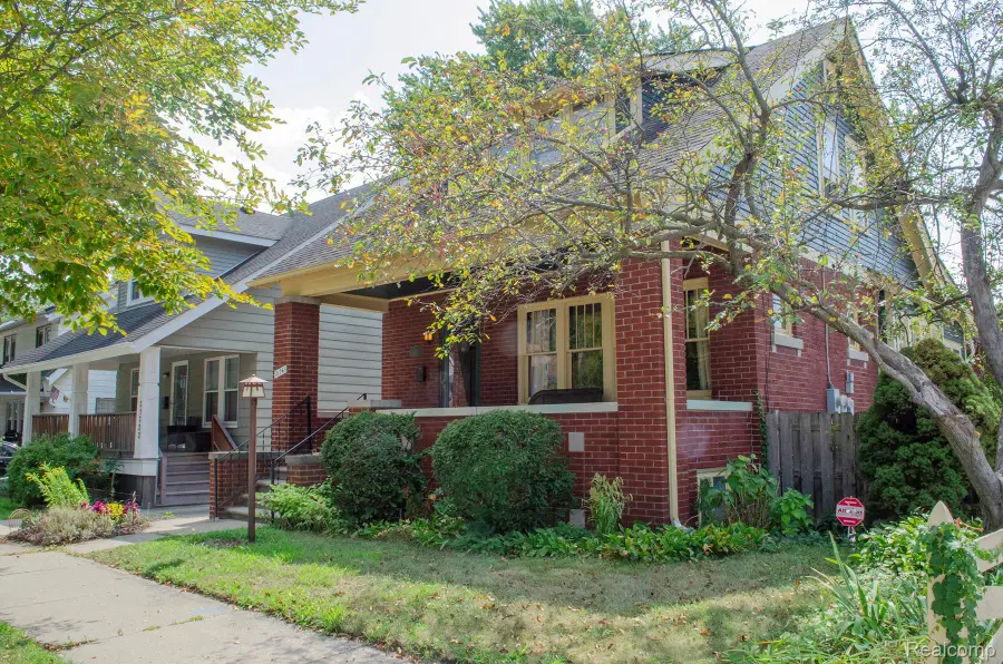 21741 Edna Street, Dearborn, MI 48124 - #2