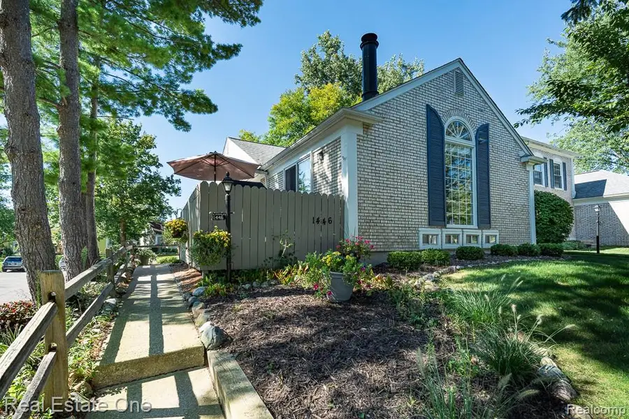 1446 Kings Cove Drive, Rochester Hills, MI 48306 - #3
