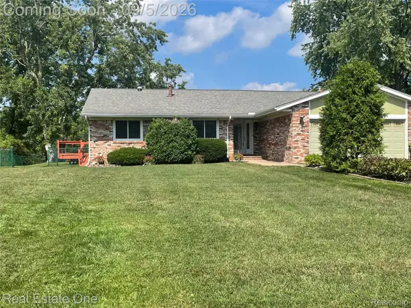 1910 Harwood Drive, Oxford, MI 48371