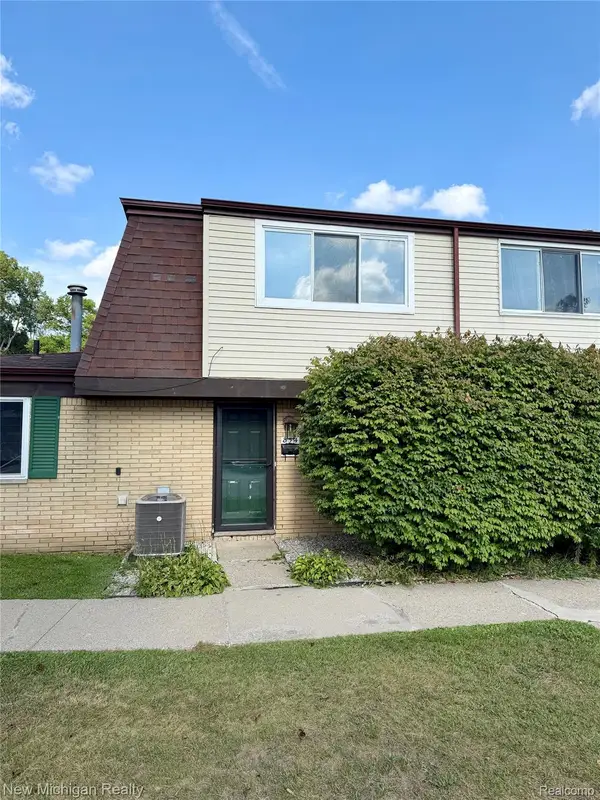 854 N Main Street, Milford, MI 48381