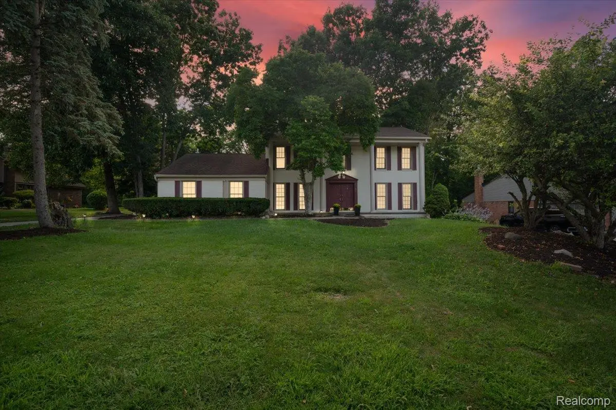 2196 Willow Leaf Drive, Rochester Hills, MI 48309 - #1