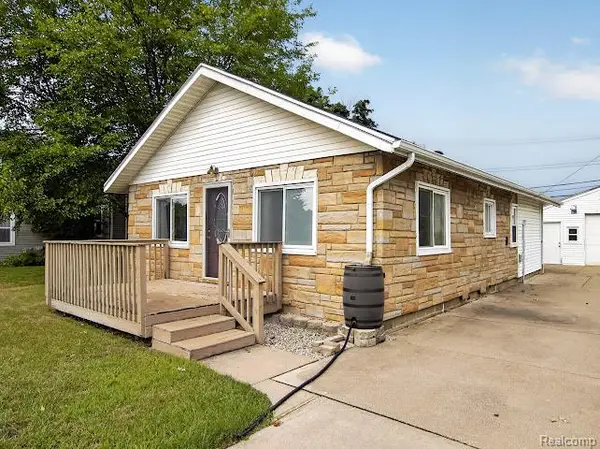 412 Dorothy Street, SouthLyon, MI 48178