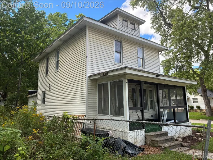 1517 Iowa Avenue, Flint, MI 48506 - #2