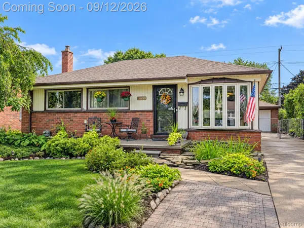 28759 Groveland Street, Roseville, MI 48066