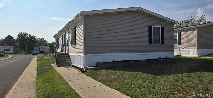 28958 Country Lane, Huron, MI 48134 - #2