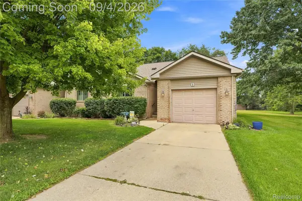 22240 Quail Run Circle #2, SouthLyon, MI 48178