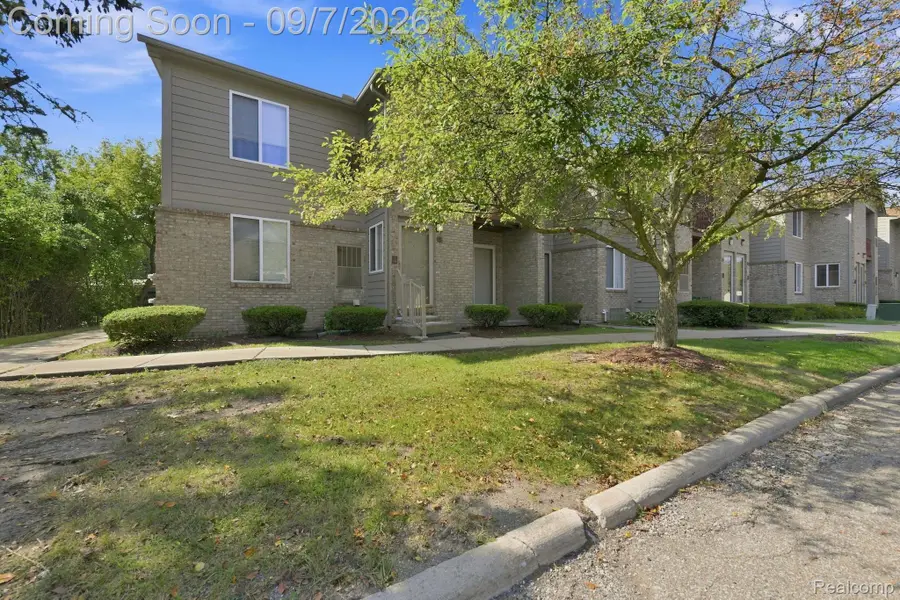34780 W 8 Mile Road #7, Farmington Hills, MI 48335 - #2