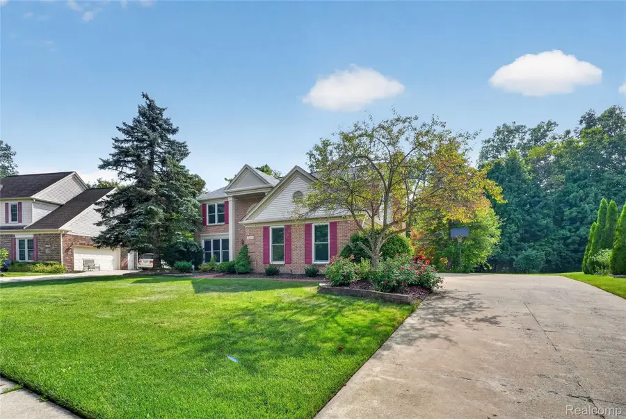 48323 Red Run Drive, Canton, MI 48187 - #3