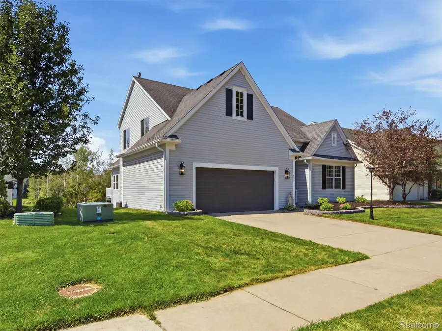 900 Cross Street, Oxford, MI 48371 - #3