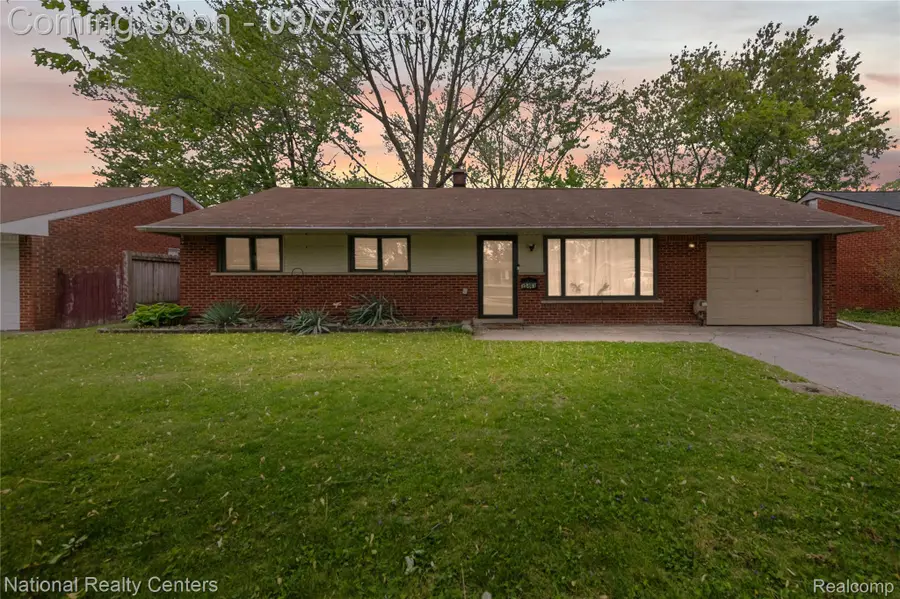 35463 Seville Street, Clinton Township, MI 48035 - #2