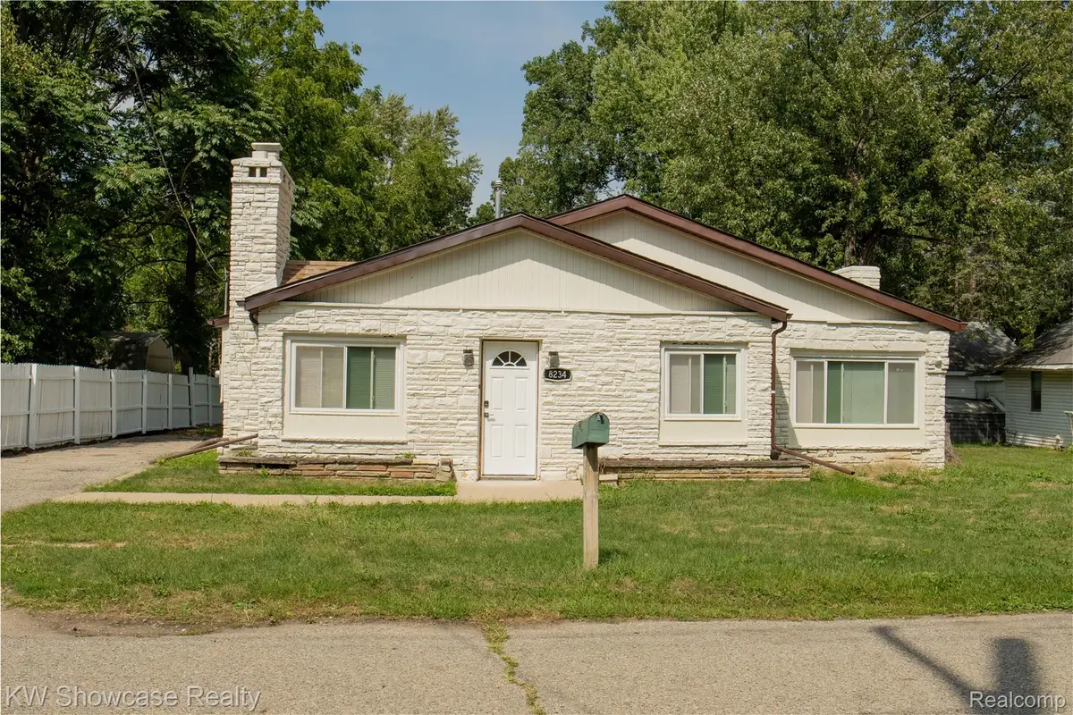 8234 Arlis Street N, Commerce Township, MI 48382 - #1
