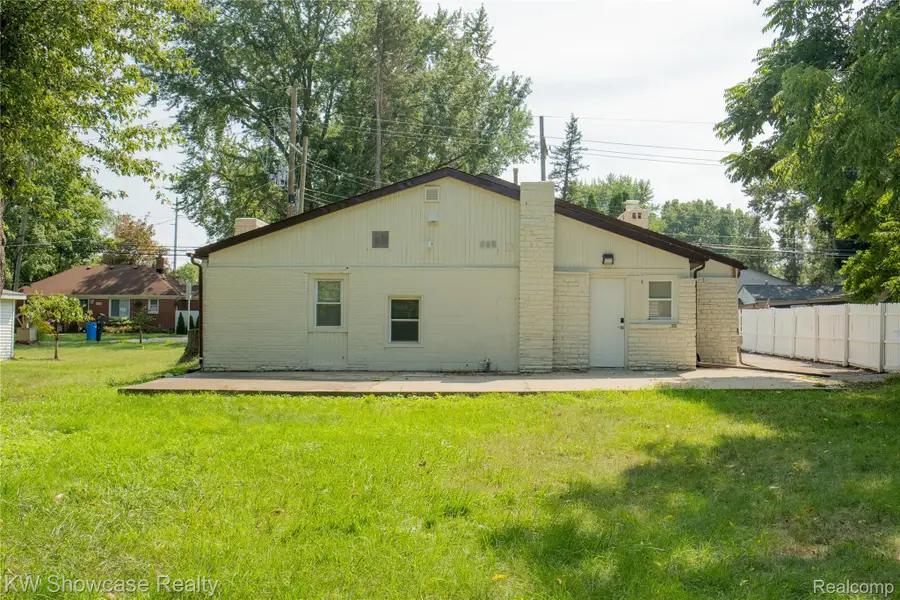 8234 Arlis Street N, Commerce Township, MI 48382 - #2