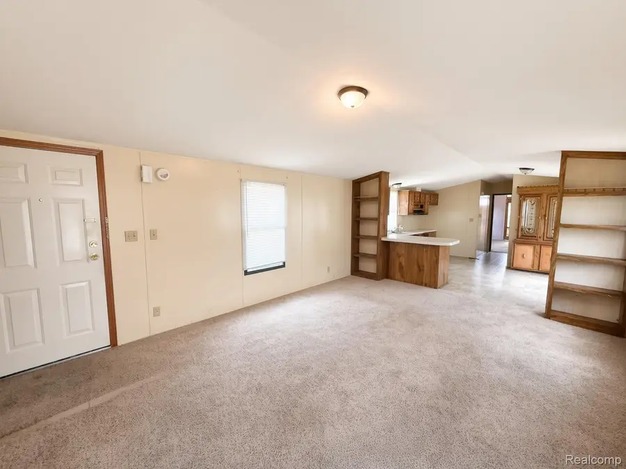 247 Sutherland Drive, Highland, MI 48357 - #3