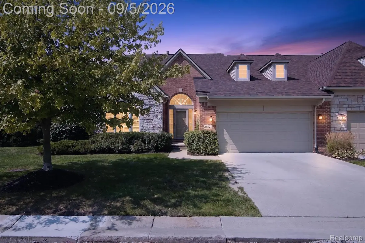 26121 Valhalla Drive, Farmington Hills, MI 48331 - #1