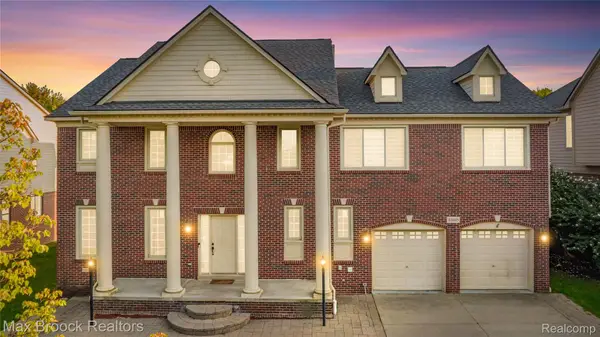 41605 Burroughs Avenue, Novi, MI 48377
