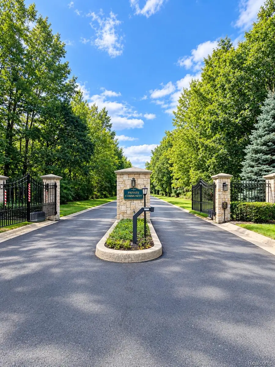 6260 Hidden Forrest Drive, Gaines, MI 48473 - #2