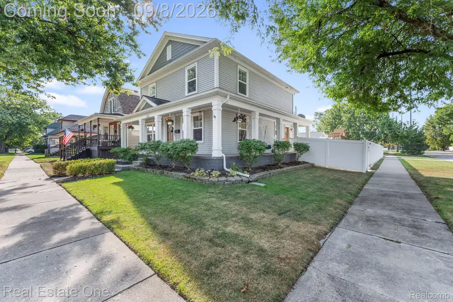 767 Plum Street, Wyandotte, MI 48192 - #2