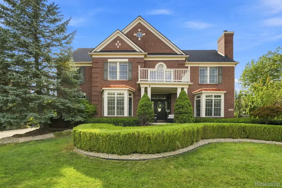 48645 Antique Road, Canton, MI 48187 - #2