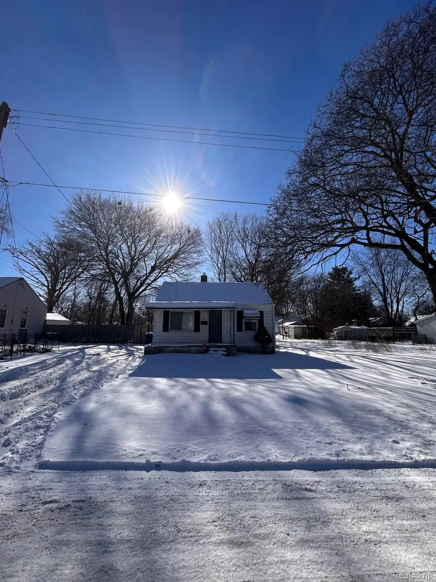 3413 Augusta Street, Flint, MI 48503 - #2