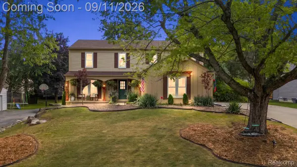 6018 Kingsfield Drive, WestBloomfield, MI 48322